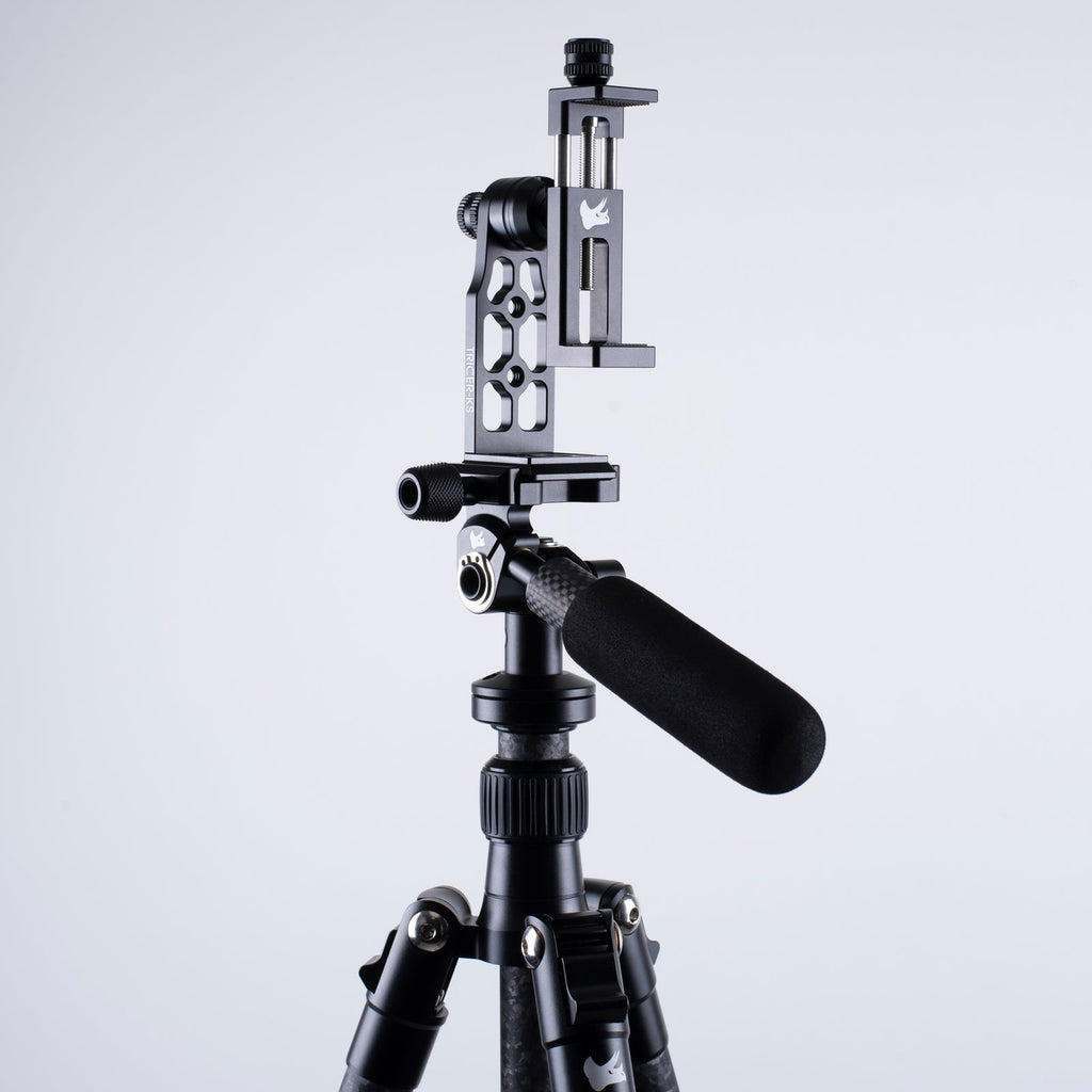 Tricer KS Phone Clamp installed on tripod head